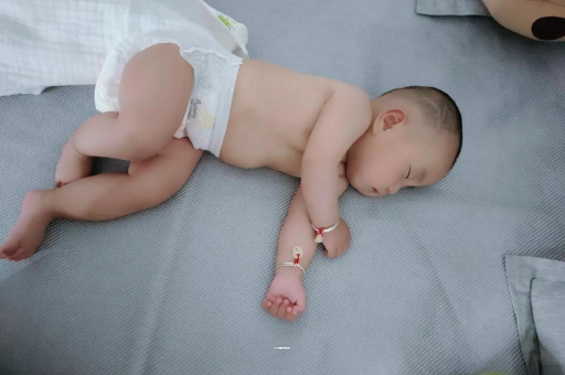 三门峡没满月的宝宝